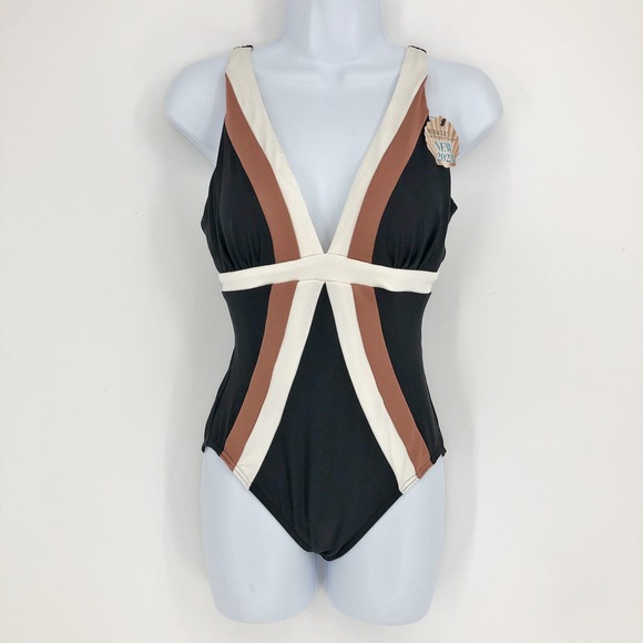 Miraclesuit Black and White One Piece Swimsuit - Picture 4 of 12